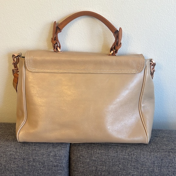 Elegant Cream Genuine Leather Handbag - Picture 3 of 11